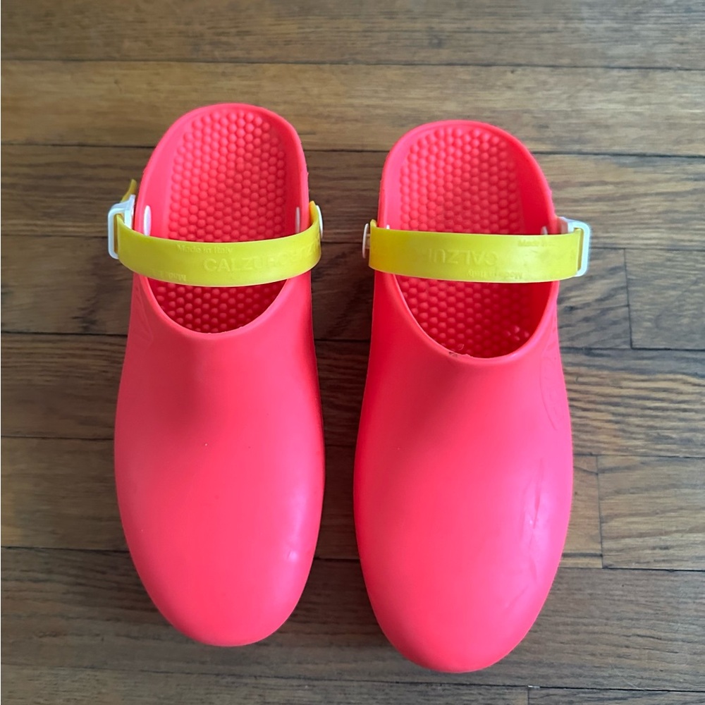 Calzuro Clogs with Strap